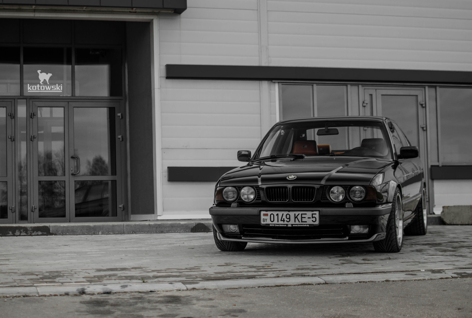 BMW e34 540 Black