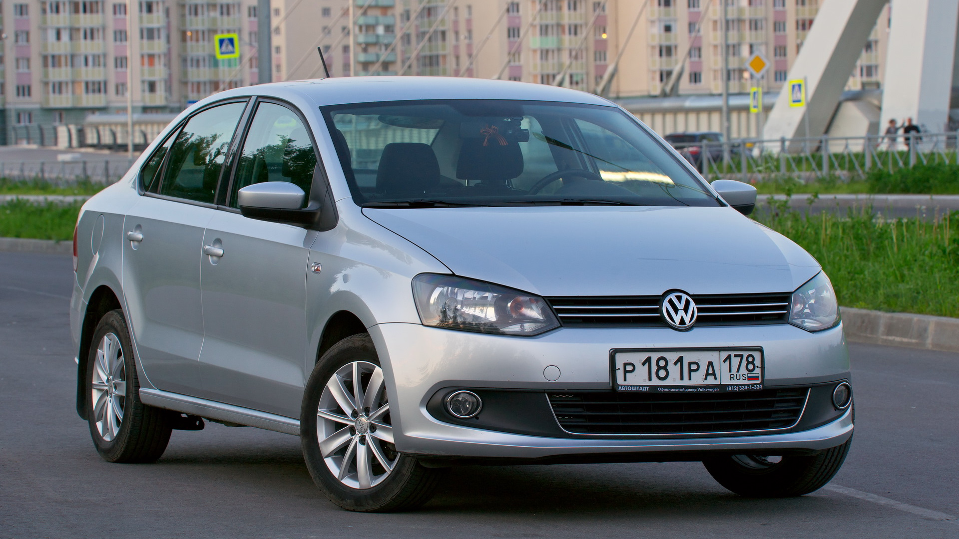 Volkswagen Polo sedan 2013