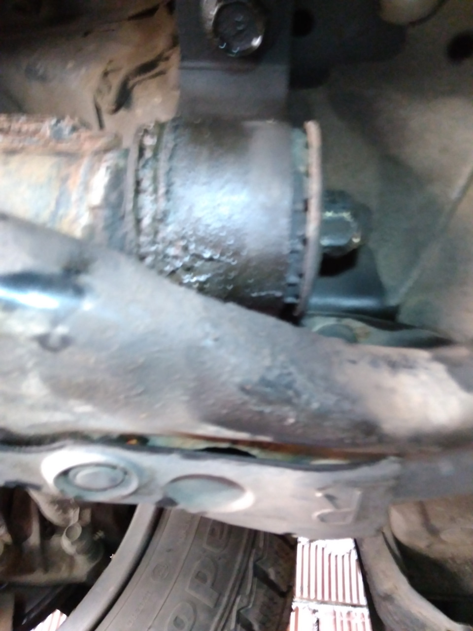 Замена ушастого сайлентблока и втулок переднего стабилизатора. — Subaru ...