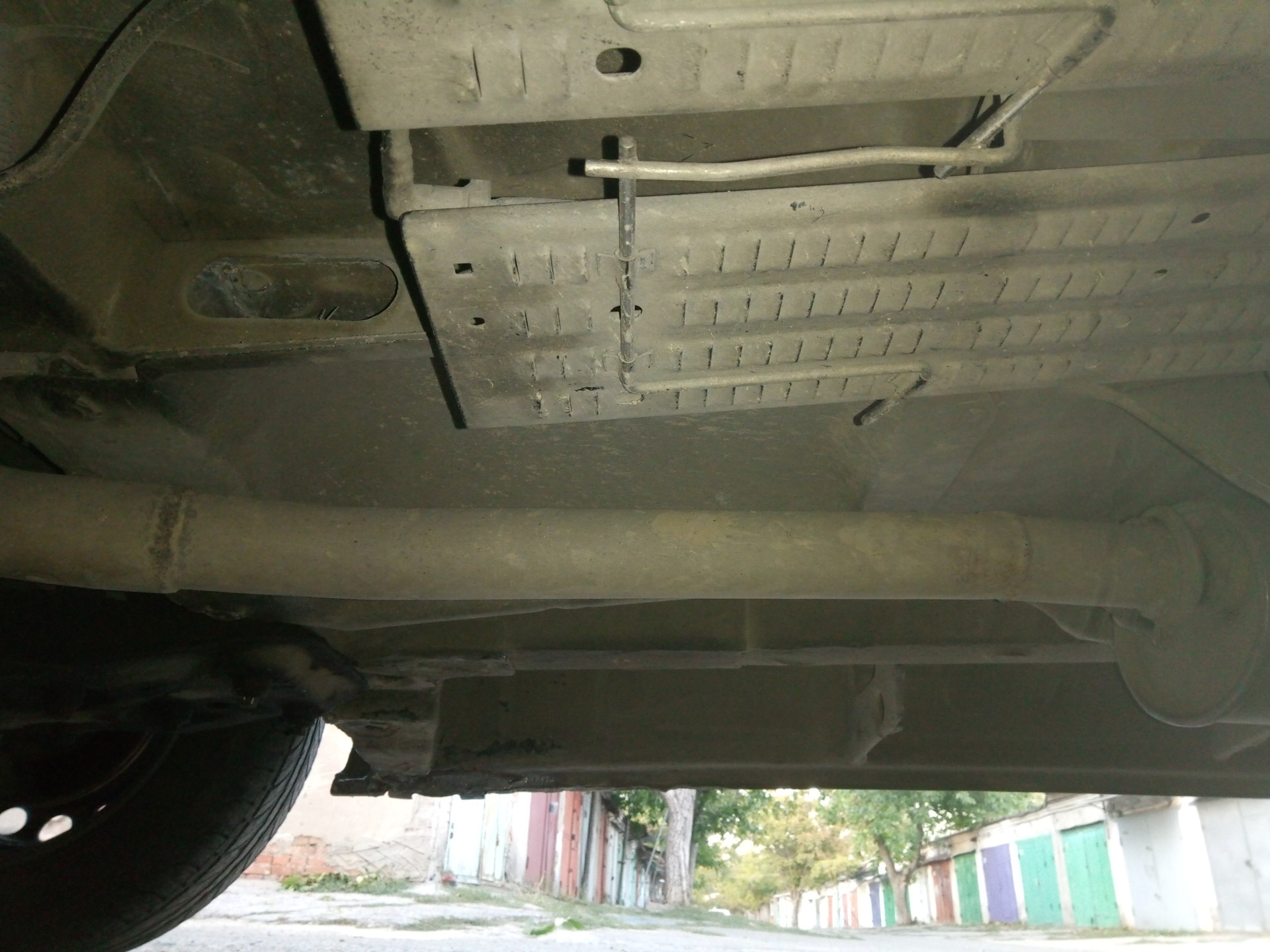 Резонатор и стронгер — замена, установка — Citroen Jumpy (1G), 2 л ...