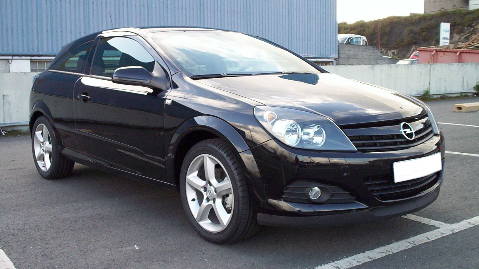 Найти опель. Opel Astra h 2008. Opel Astra GTC 2008. Opel Astra 2008.