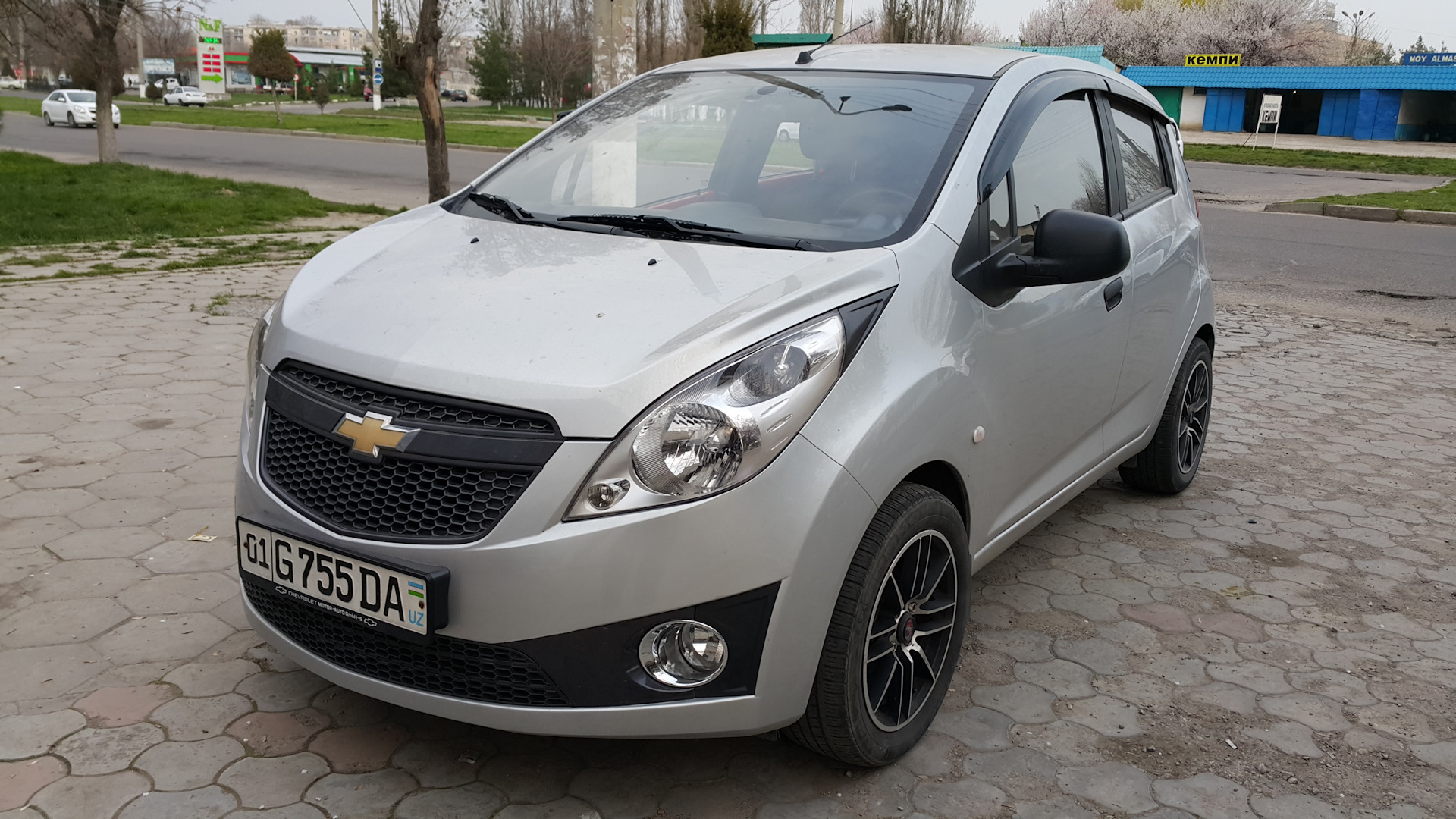 Chevrolet Spark Silver