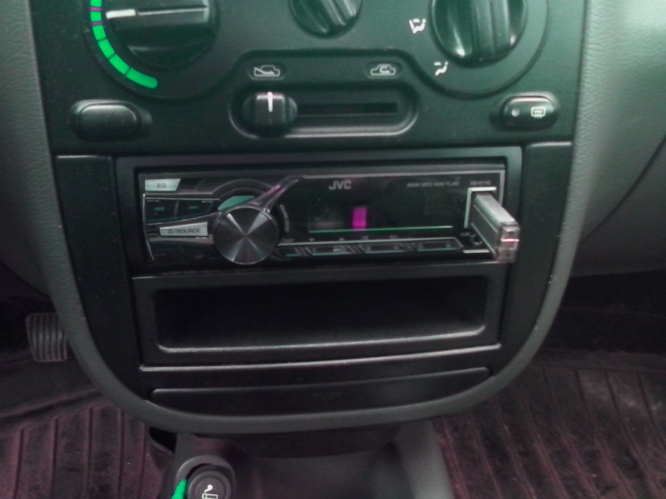 Купил магнитолу и колонки) — DRIVE2