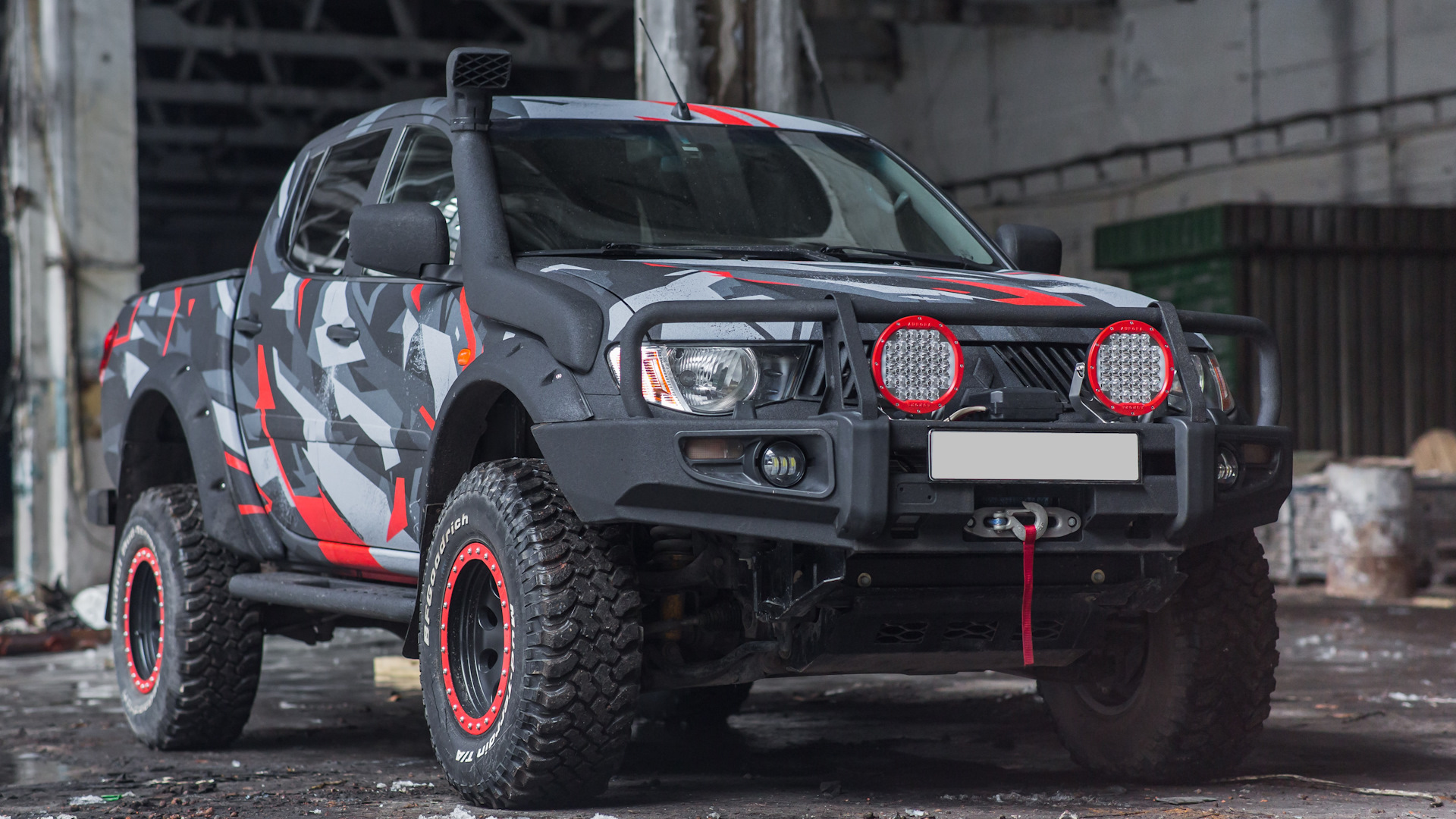 Monster 4x4 SUV