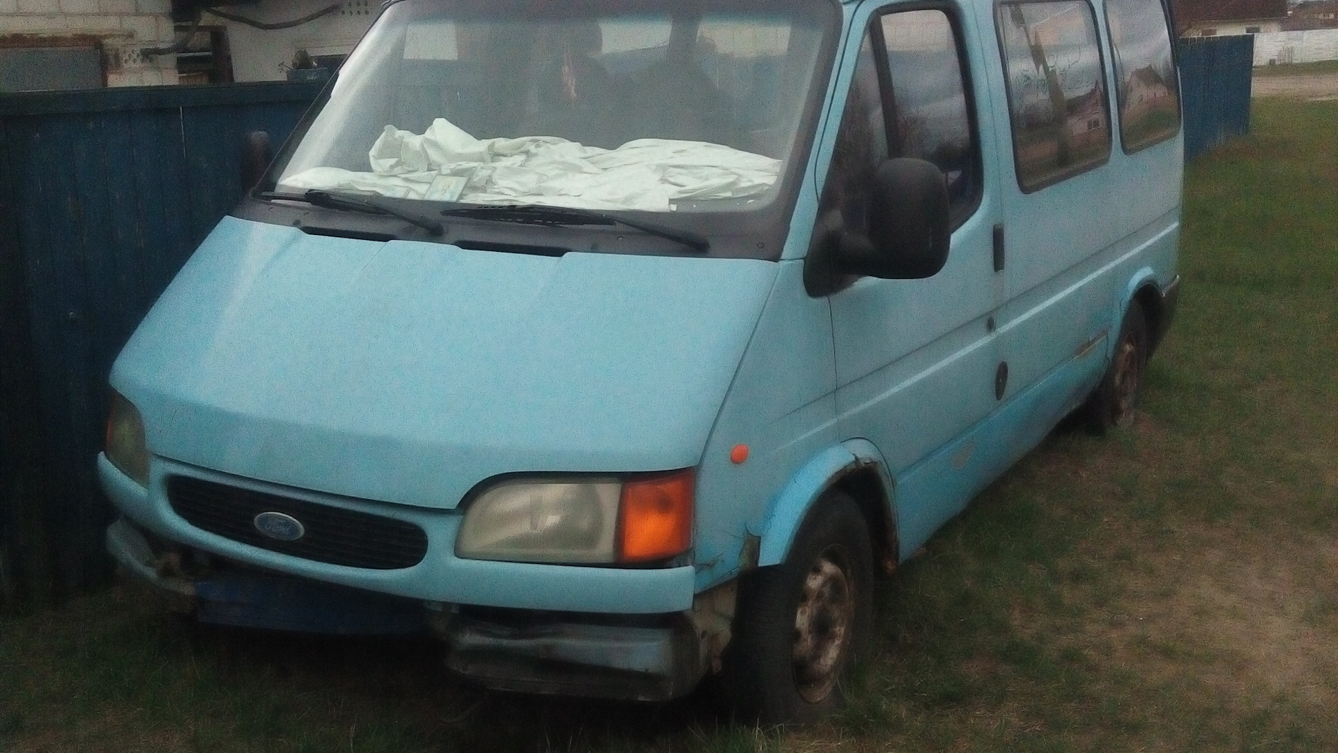 Ford Transit (5G) 2.5 дизельный 1996 | Молодой ещё, имя не дали на DRIVE2