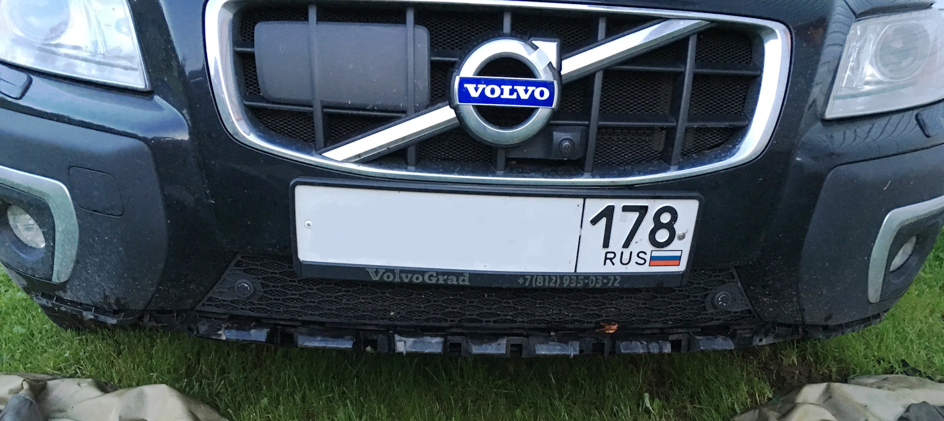 Бампер volvo xc60. Volvo xc60 без бампера рестайл. Xc60 без бампера рестайл. Юбка переднего бампера Volvo s60. Volvo xc60 без переднего бампера рестайл.