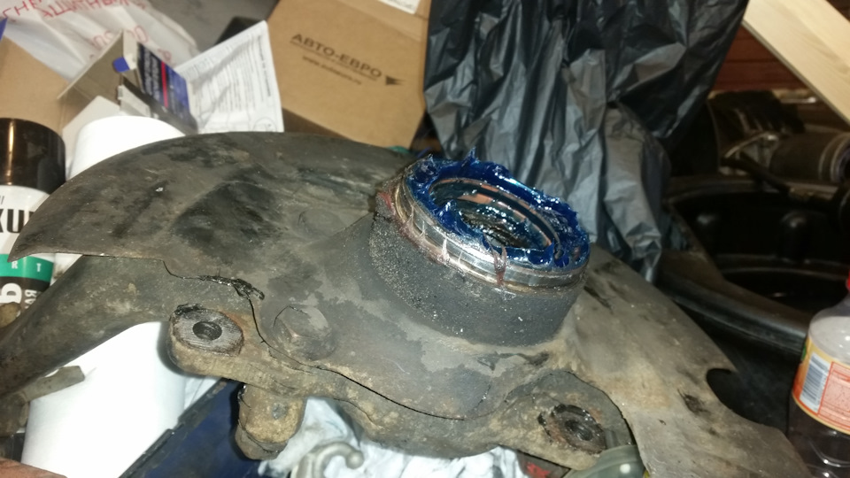 Поэтому пыльник был удален из конструкции данного узла — Chevrolet Niva (1G)