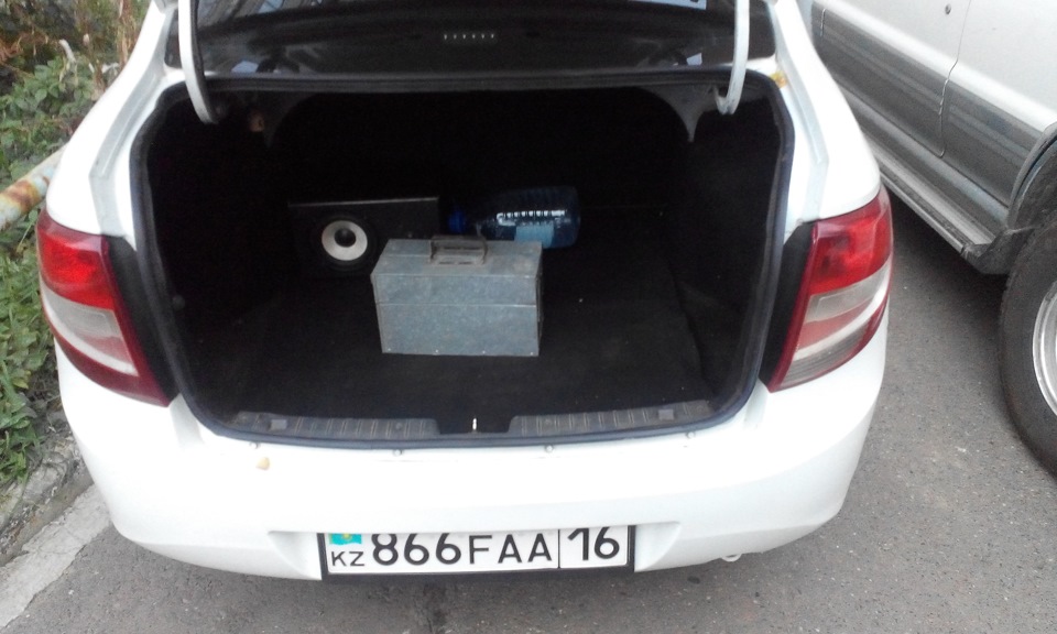 Полик багажника — Lada Гранта (1G), 1,6 л, 2012 года | тюнинг | DRIVE2