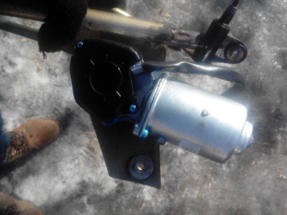 Ручник за 5 мин., Как я "прилип" к гаражу. — Lada 2110, 1,5 л, 2004 ...