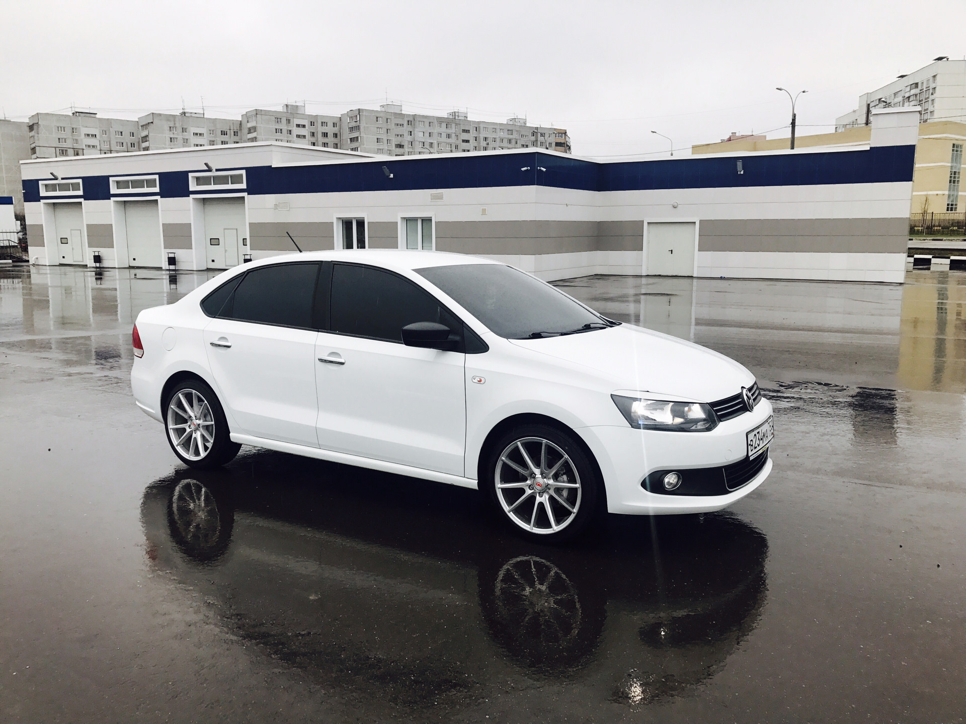 Volkswagen Polo 2013 обвес