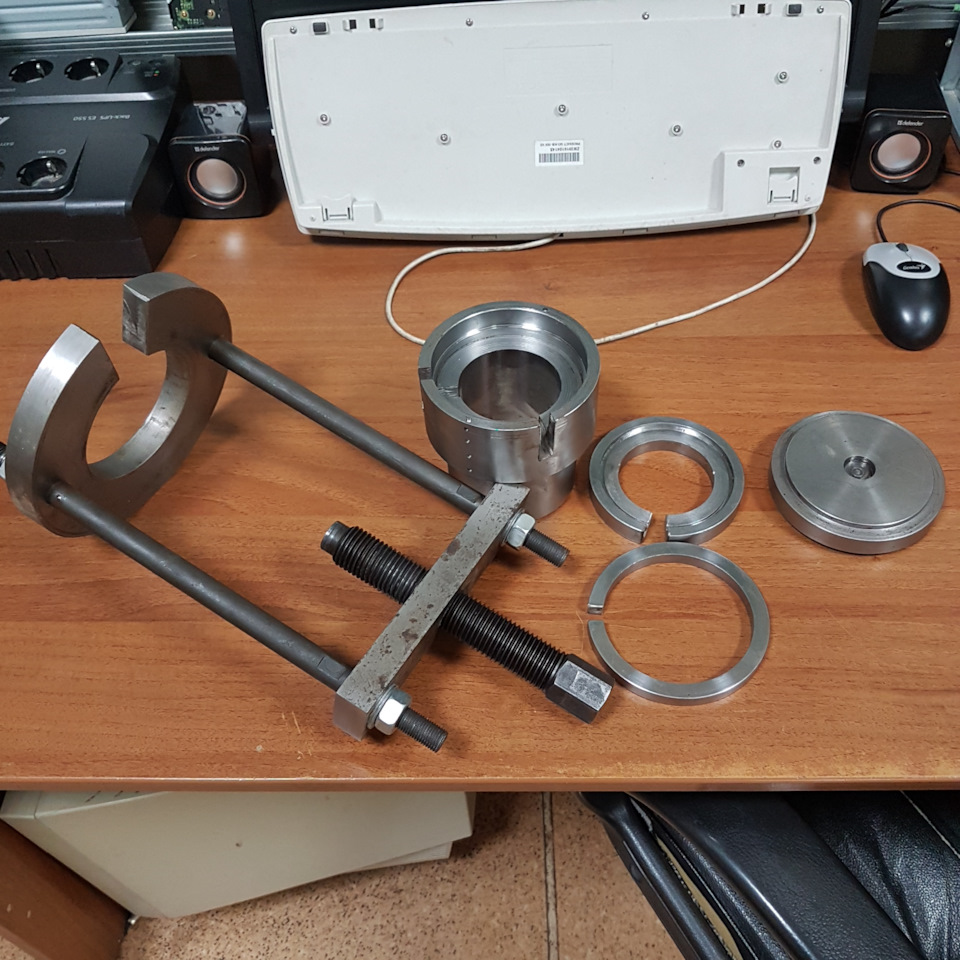 Съёмник салентблоков — Volvo XC70 III, 2 л., 2011 года | своими руками ...