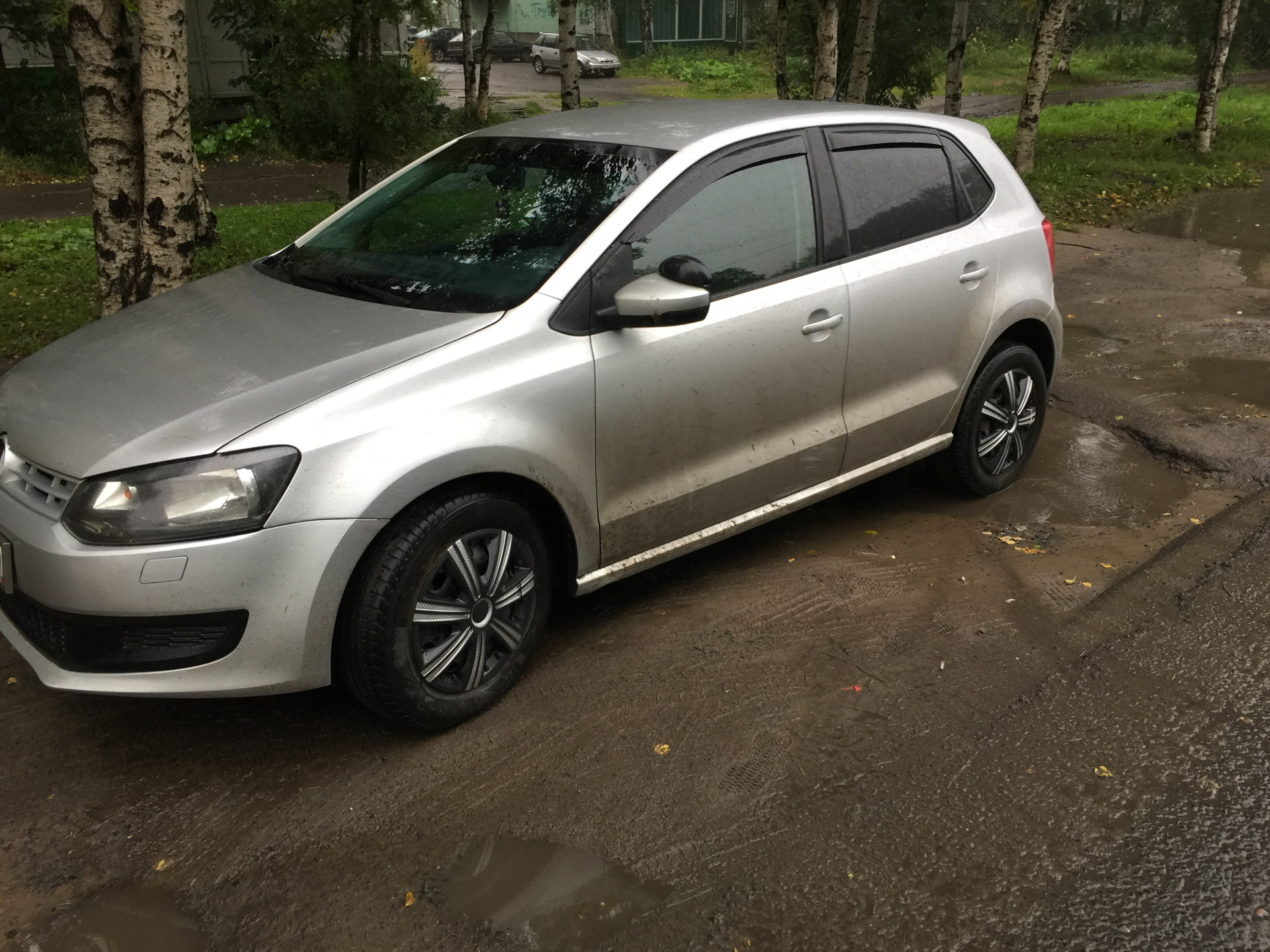 Volkswagen Polo Hatchback 2011