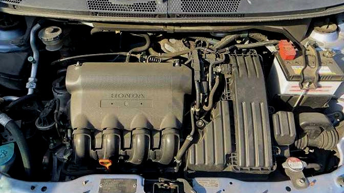 Где находится номер двигателя хонда фит 1.3 Honda Fit (1G) 1.3 бензиновый 2004 Разбираю на DRIVE2