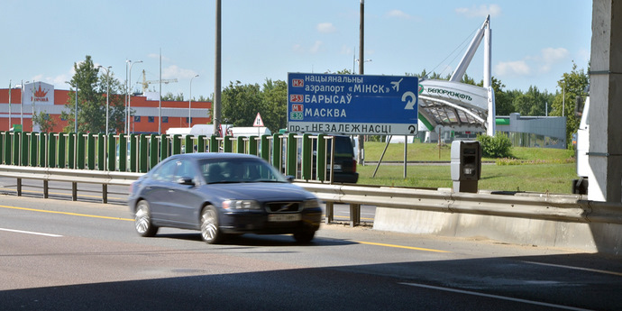 Трасса гомель минск. 5 километр минск. Камеры на скорость в беларуси. Путепровод. М5 гомель.