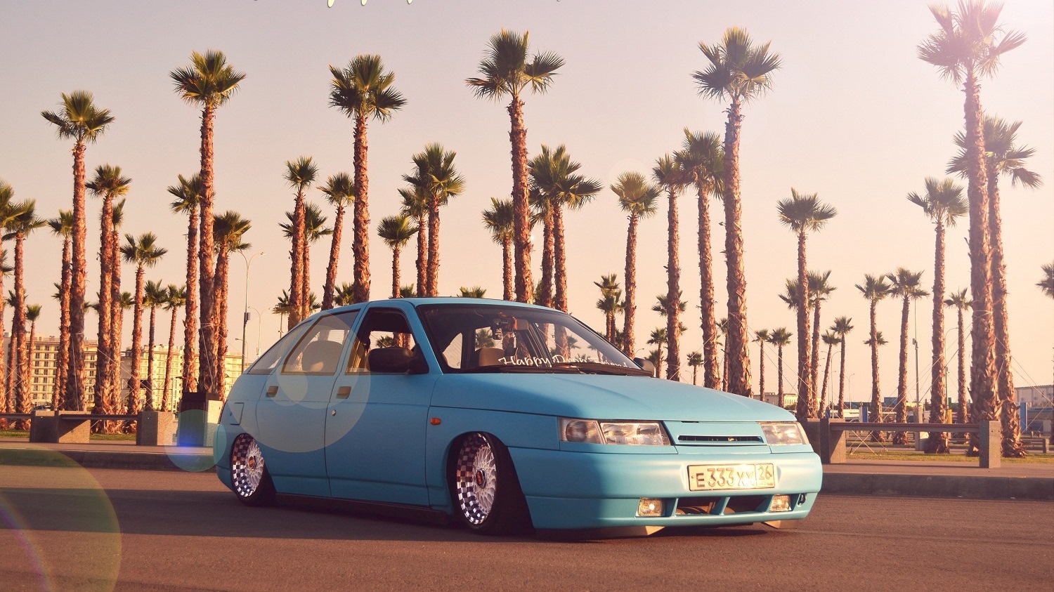 Lada 2112 stance