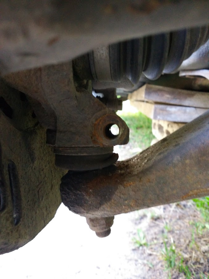 Замена пыльника ШРУСа и в последствии замена поворотного кулака ...