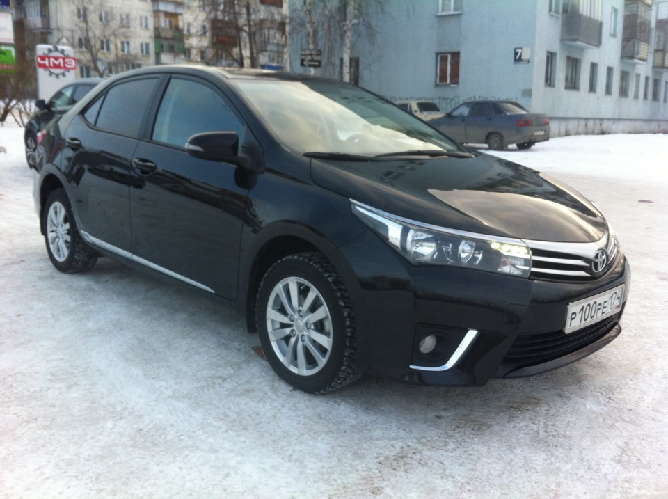 Молдинги toyota corolla