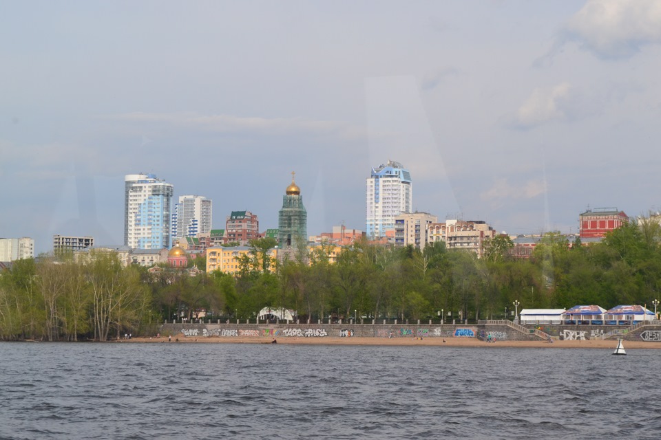 Самара городок. Роснефть вид с Волги. Самара городок фото. Самара в плохом виде.