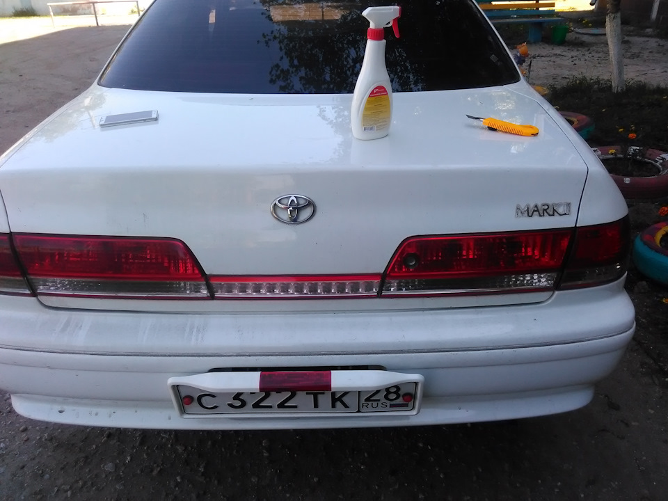 Эмблема Toyota Mark 2 90