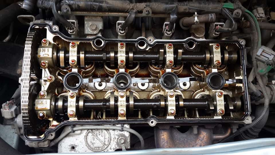 6. замена прокладки клапанной крышки сузуки. замена прокладки клапанной крышки сузуки. прокладка клапанной крышки сузуки sx4. замена прокладки крышки клапанов 2109.