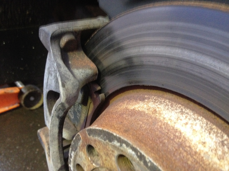 Задние колодки ATE за 20 000 км. стерлись в кал — Volkswagen Passat ...