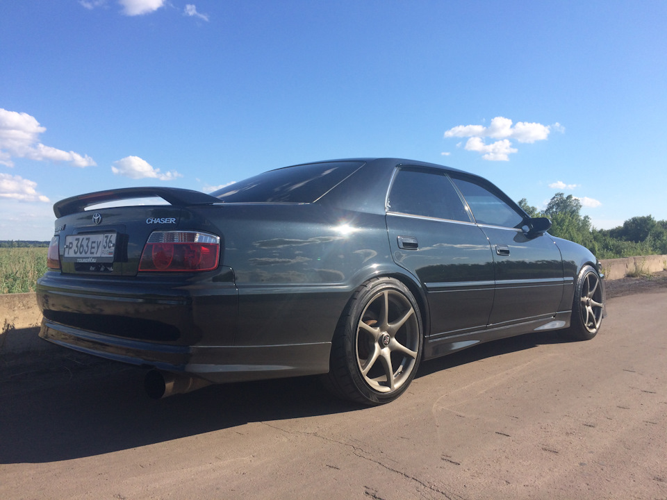 Toyota Chaser 100 Р·РµР»С‘РЅС‹Р№