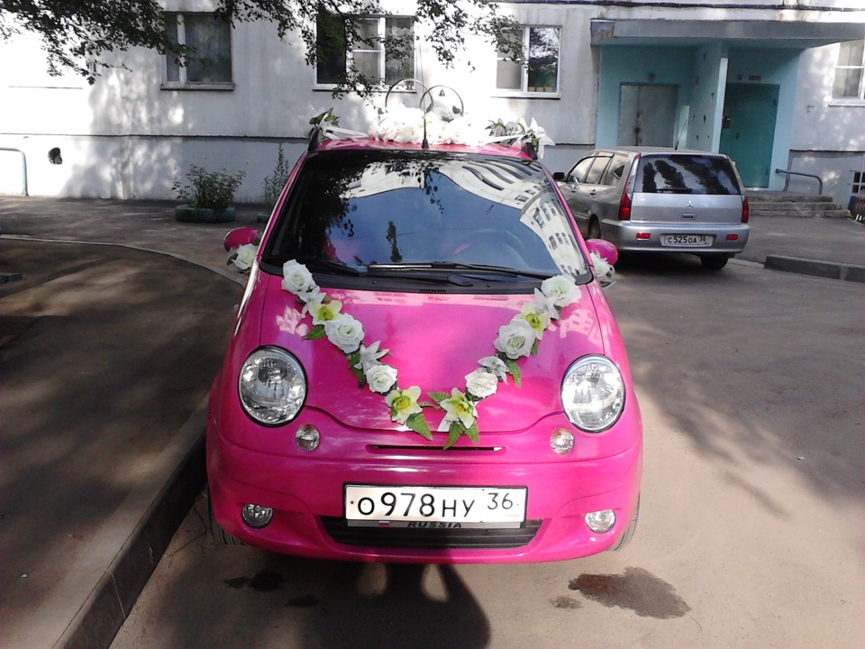 Pink Daewoo Matiz