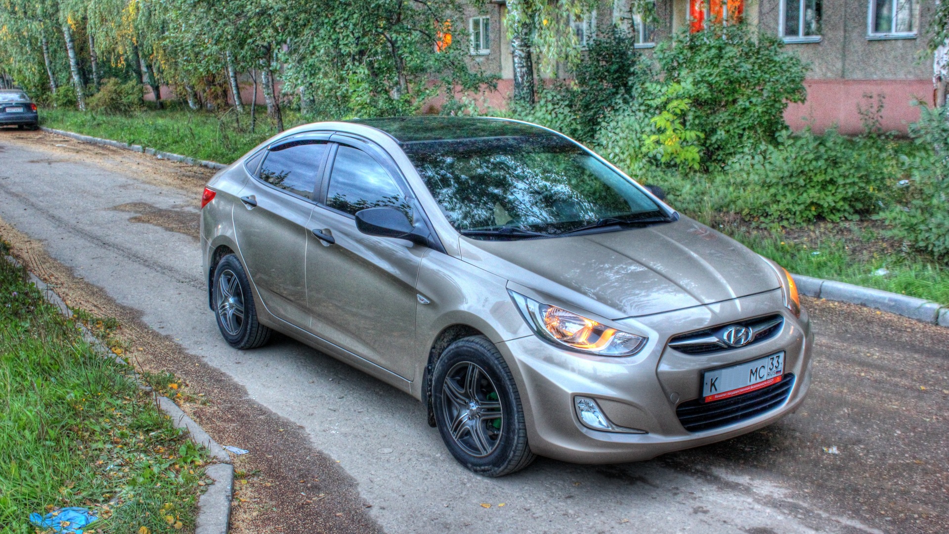 Hyundai Solaris Beige