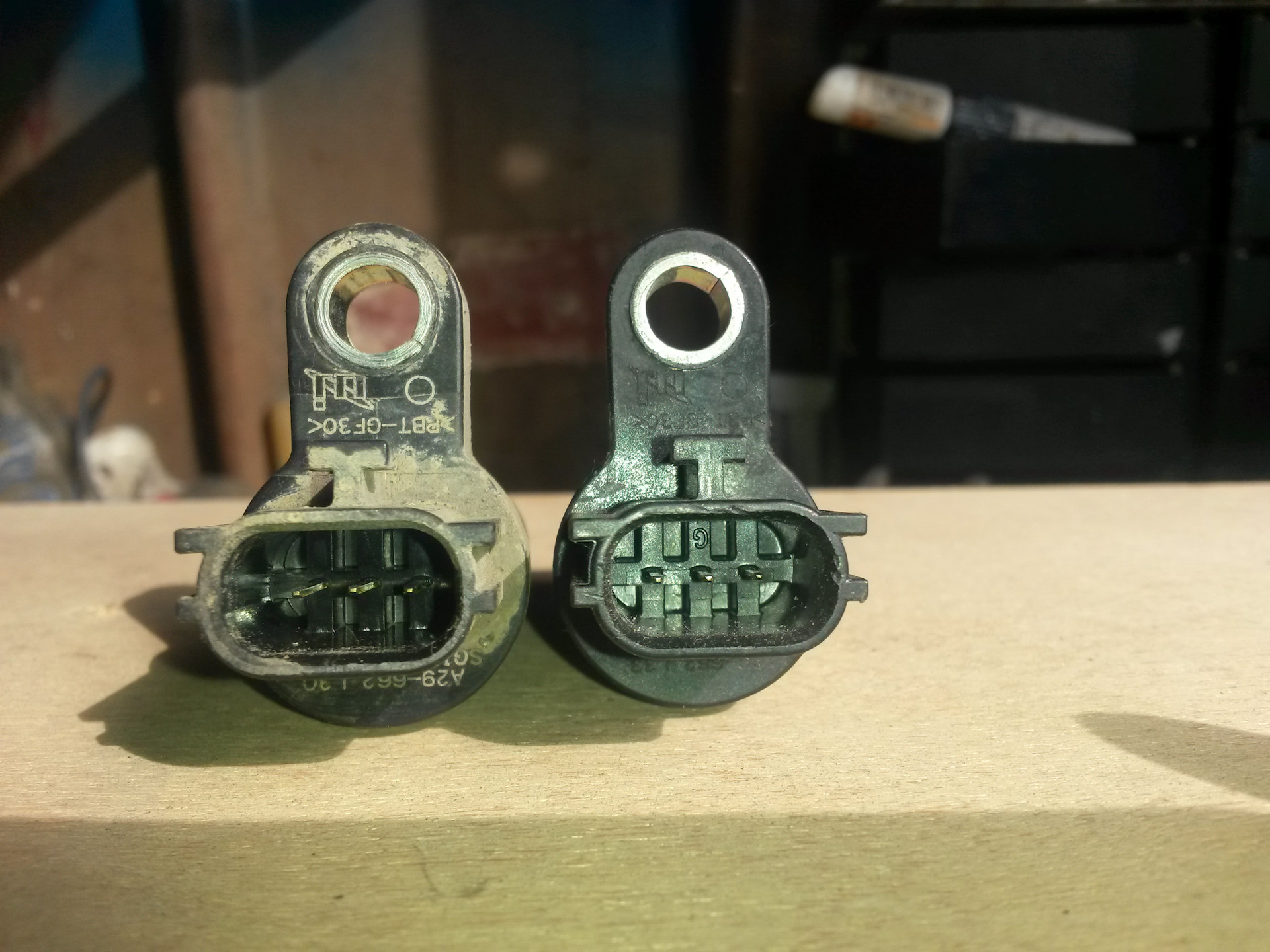 датчик коленвала infiniti fx35. Infiniti датчик коленвала. датчик коленвала murano z50. датчик распредвала правый инфинити фх 35. датчик коленвала мурано z50.