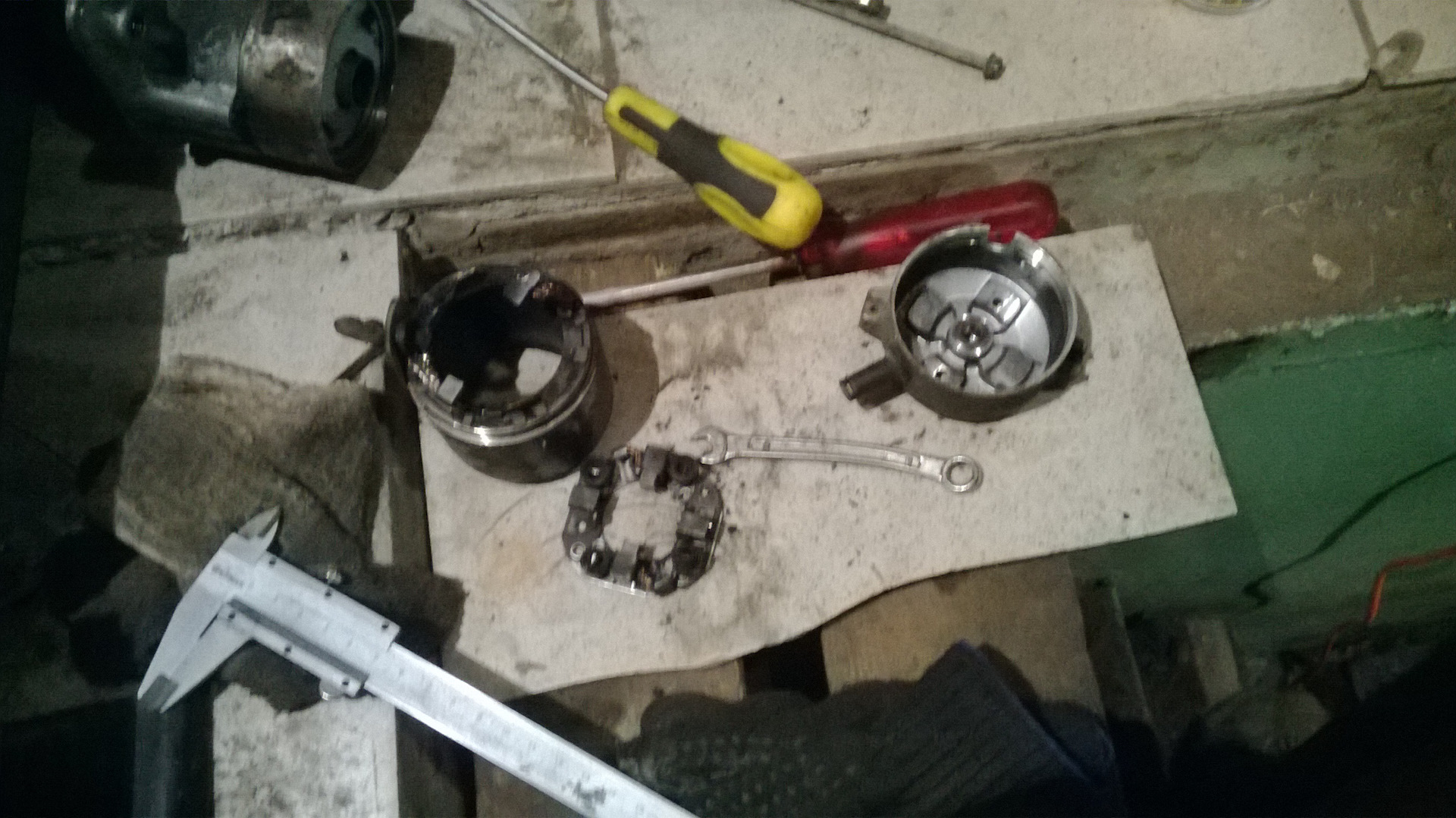 Замена щеток на стартере 1.0kW (28100-46240) семейства двигателей JZ ...