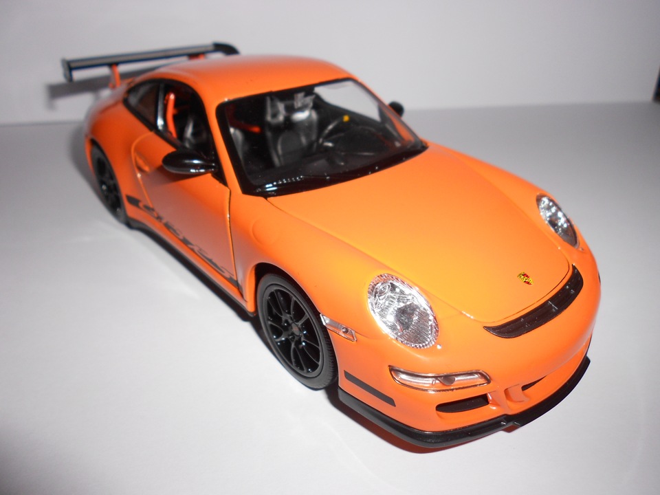 Реальные модели машин. Welly Porsche 911. Porsche 911 gt3 RS Велли. Welly 911 gt3 RS.