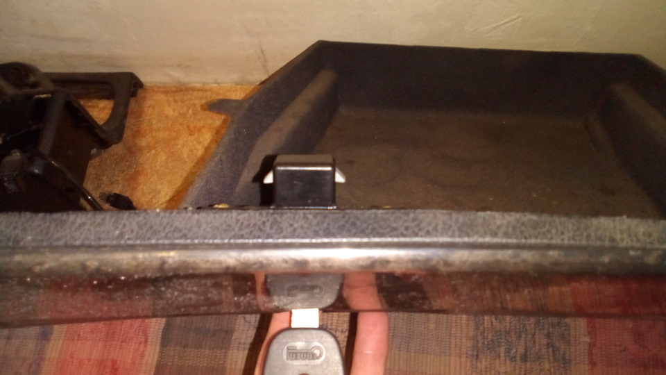 3ca1d2ds 960 Как открыть бардачок бмв е34