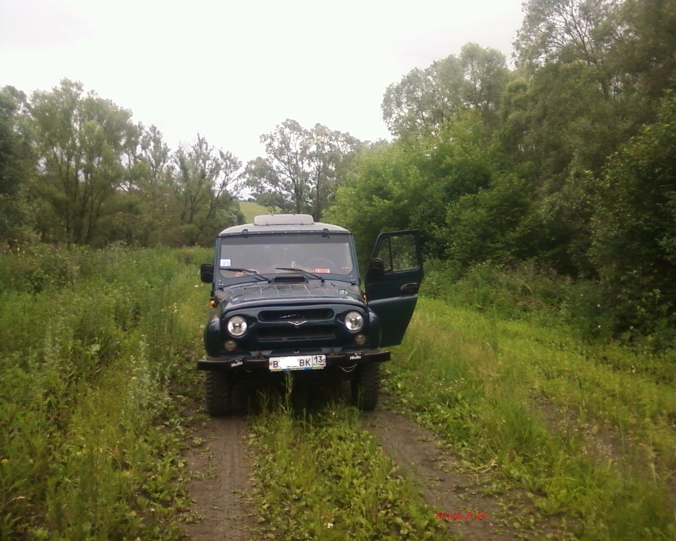 Песня села в уазик. УАЗ В деревне.