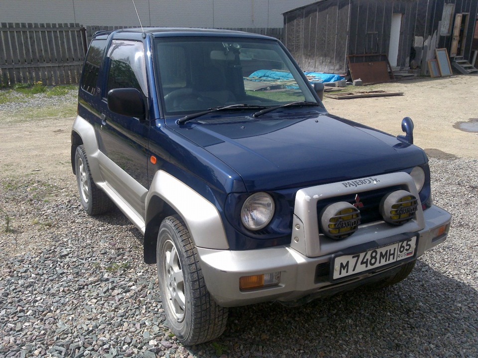 mitsubishi pajero junior