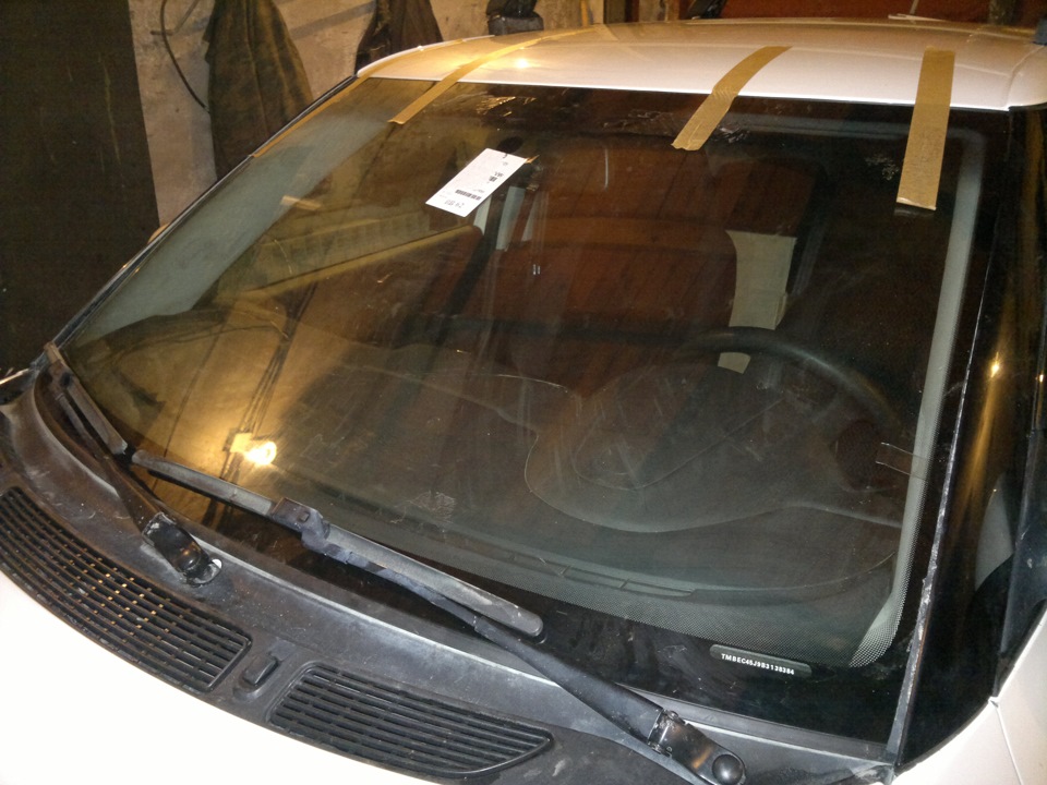 Как правильно мыть лобовое стекло. — Skoda Fabia Mk2, 1,4 л., 2010 года ...