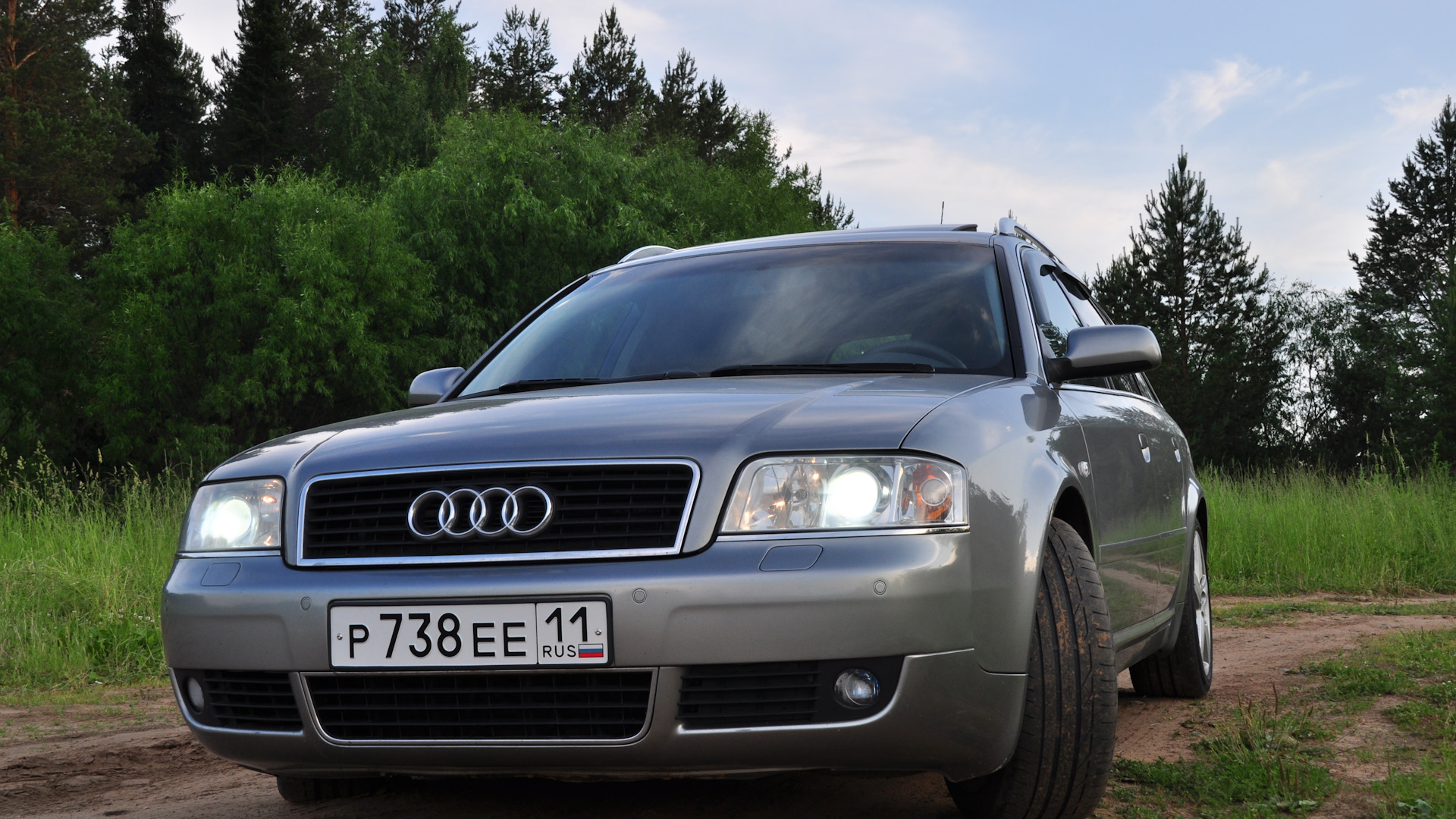 Audi A6 Avant (C5) 3.0 бензиновый 2003 | 