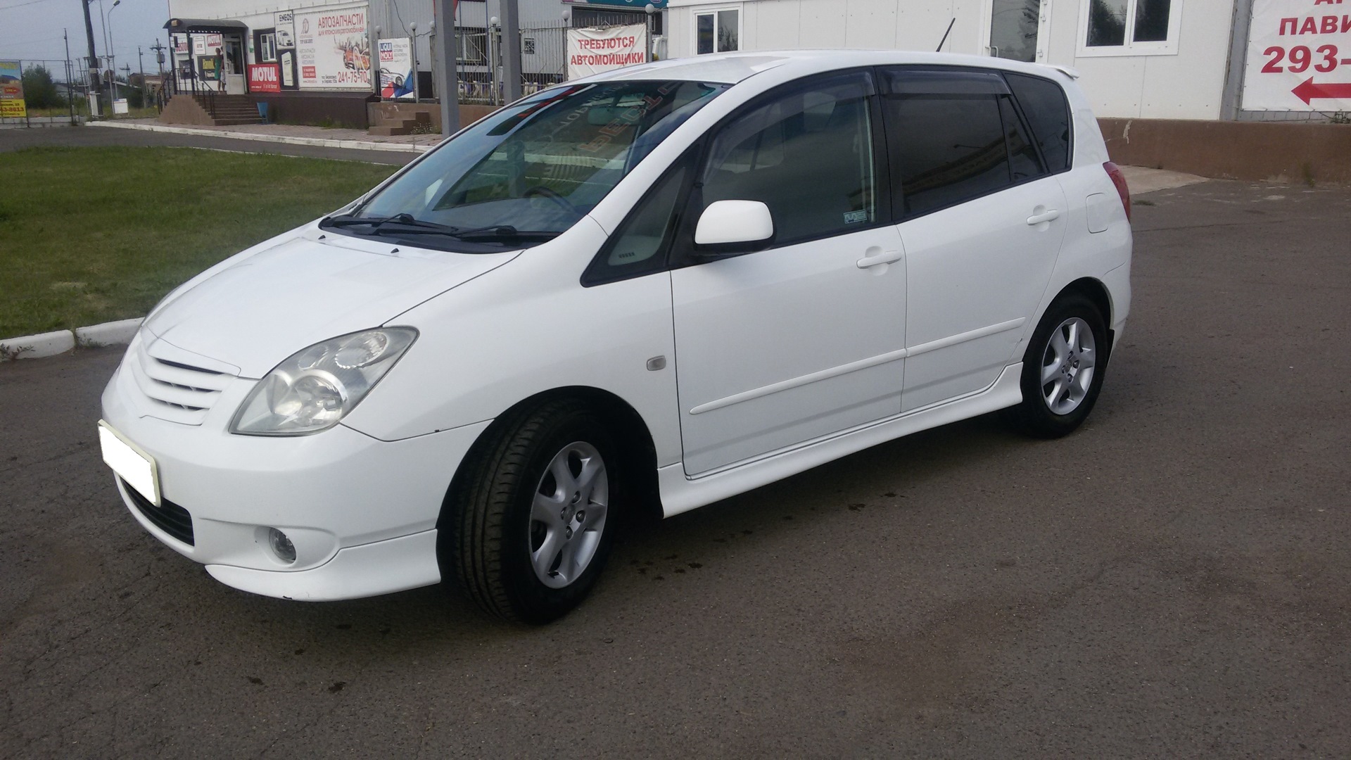 Тойота королла спасио 2001 года. Toyota Spacio Aerotourer. Спасио 121 кузов вишневый.