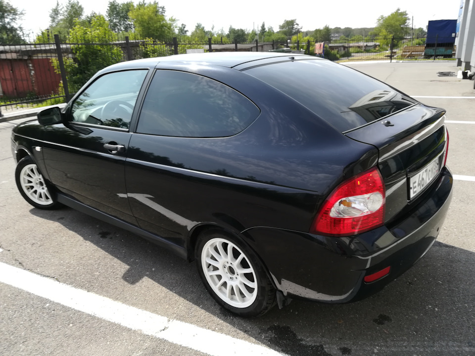 Lada Priora Coupe Sport черная