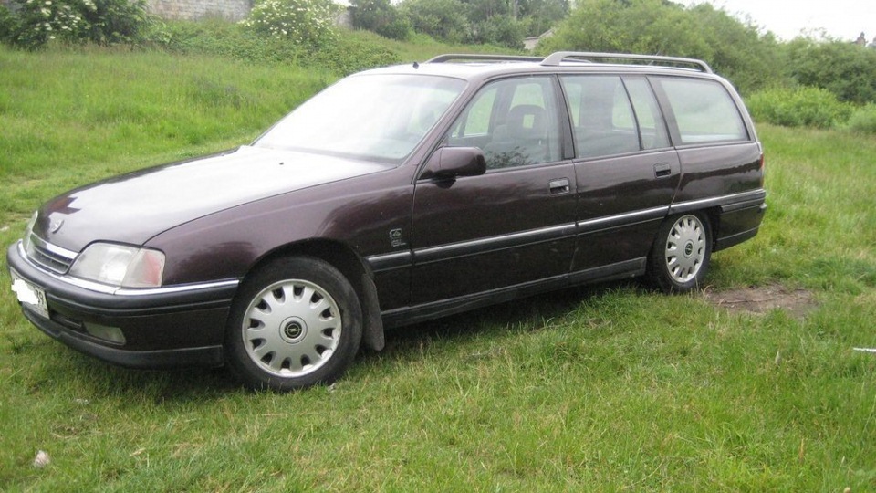 Купить б у универсал на авито. Opel Omega Caravan 1990. Opel Omega 1992 универсал. Опель Омега 2.0 универсал. Opel Omega универсал 1995.