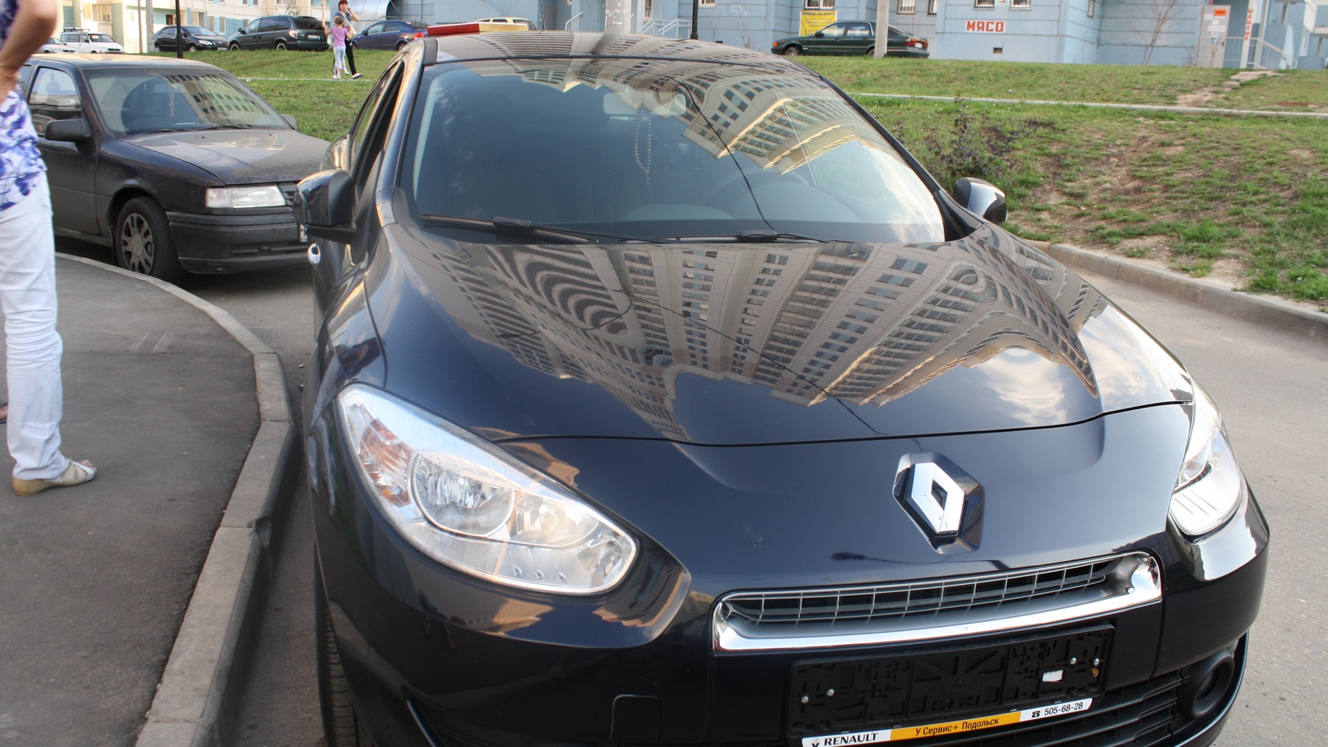 Renault Fluence 1.6 бензиновый 2012 | Expression, Темно-синий на DRIVE2