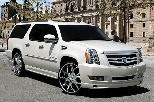 Фото машин эскалейд тюнинг менсори 2025 года Что за обвес такой? - Cadillac Escalade (3G), 6,2 л, 2011 года тюнинг DRIVE2