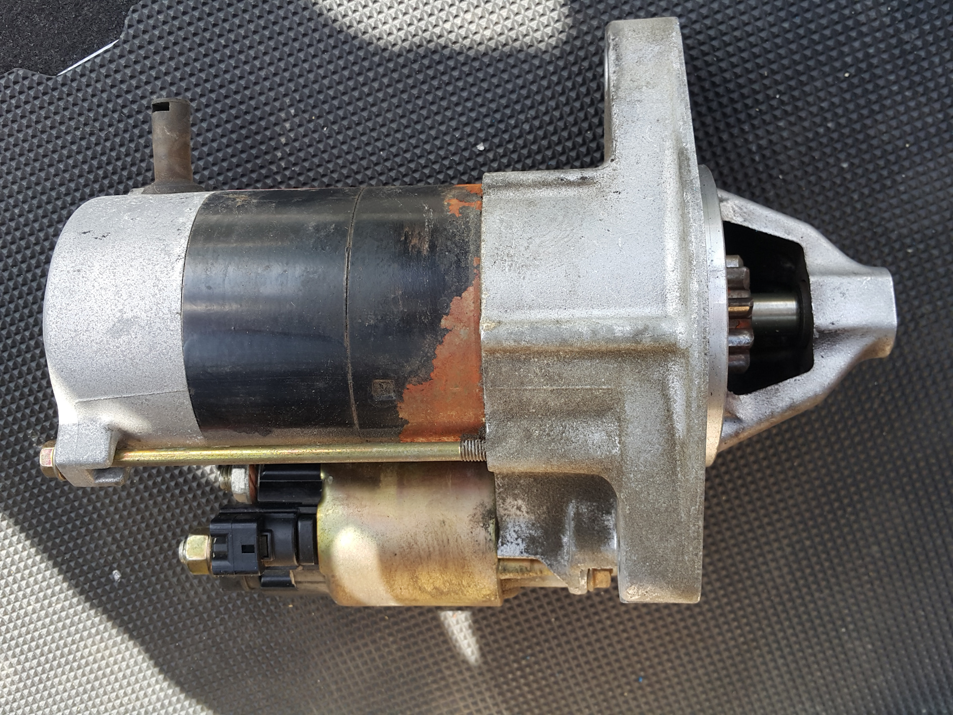 снять стартер филдер