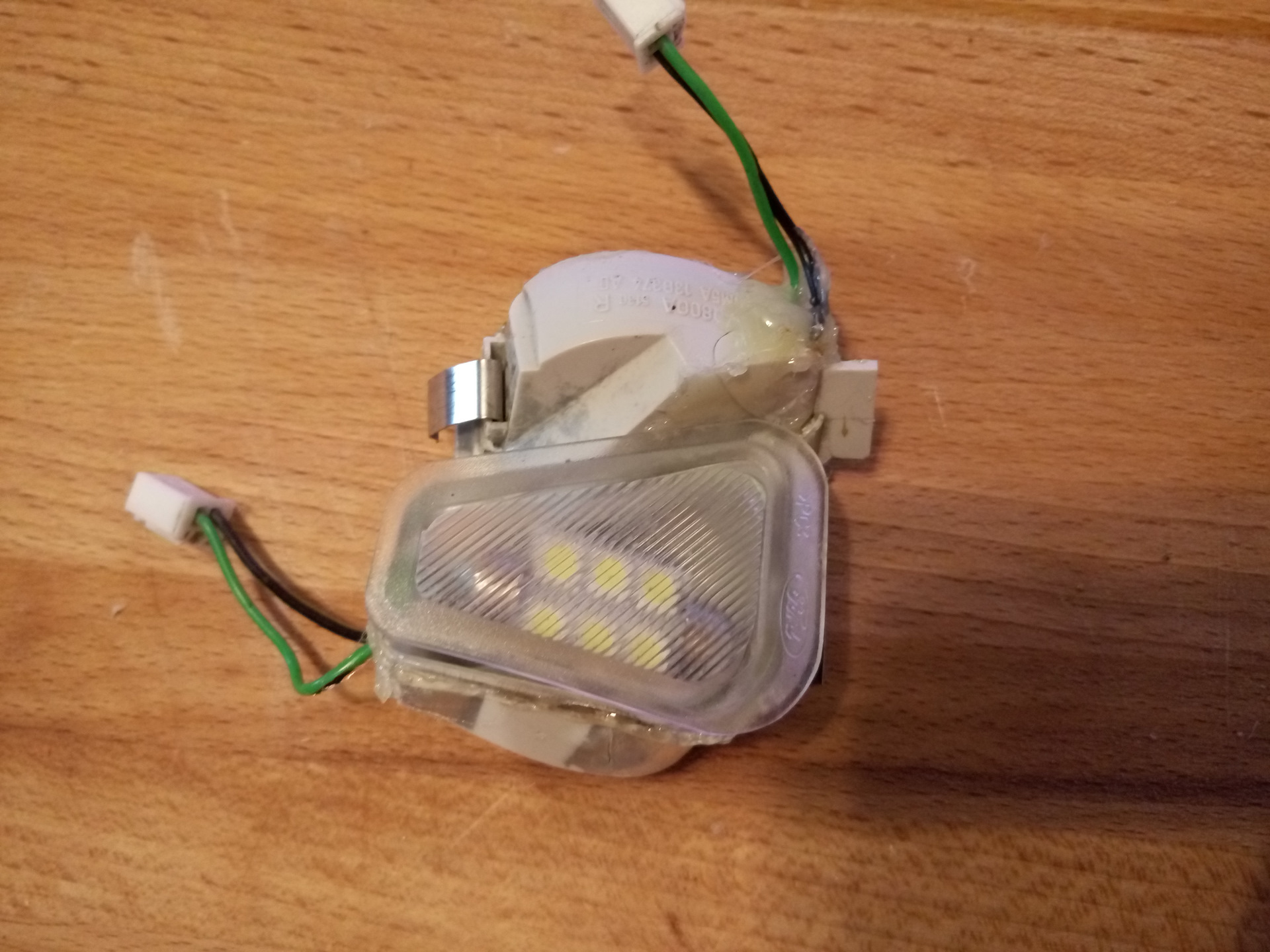 Подсветка в зеркалах форд с макс. Лампочки ford c max 2008. C max лампочки. Лампочки ford c max 2008. C max лампочки.