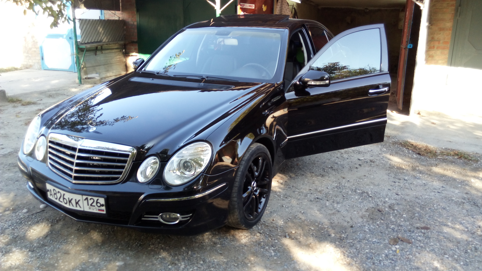 Mercedes-Benz E-class (W211) 2.0 бензиновый 2006 | Мечта в чёрном! на DRIVE2