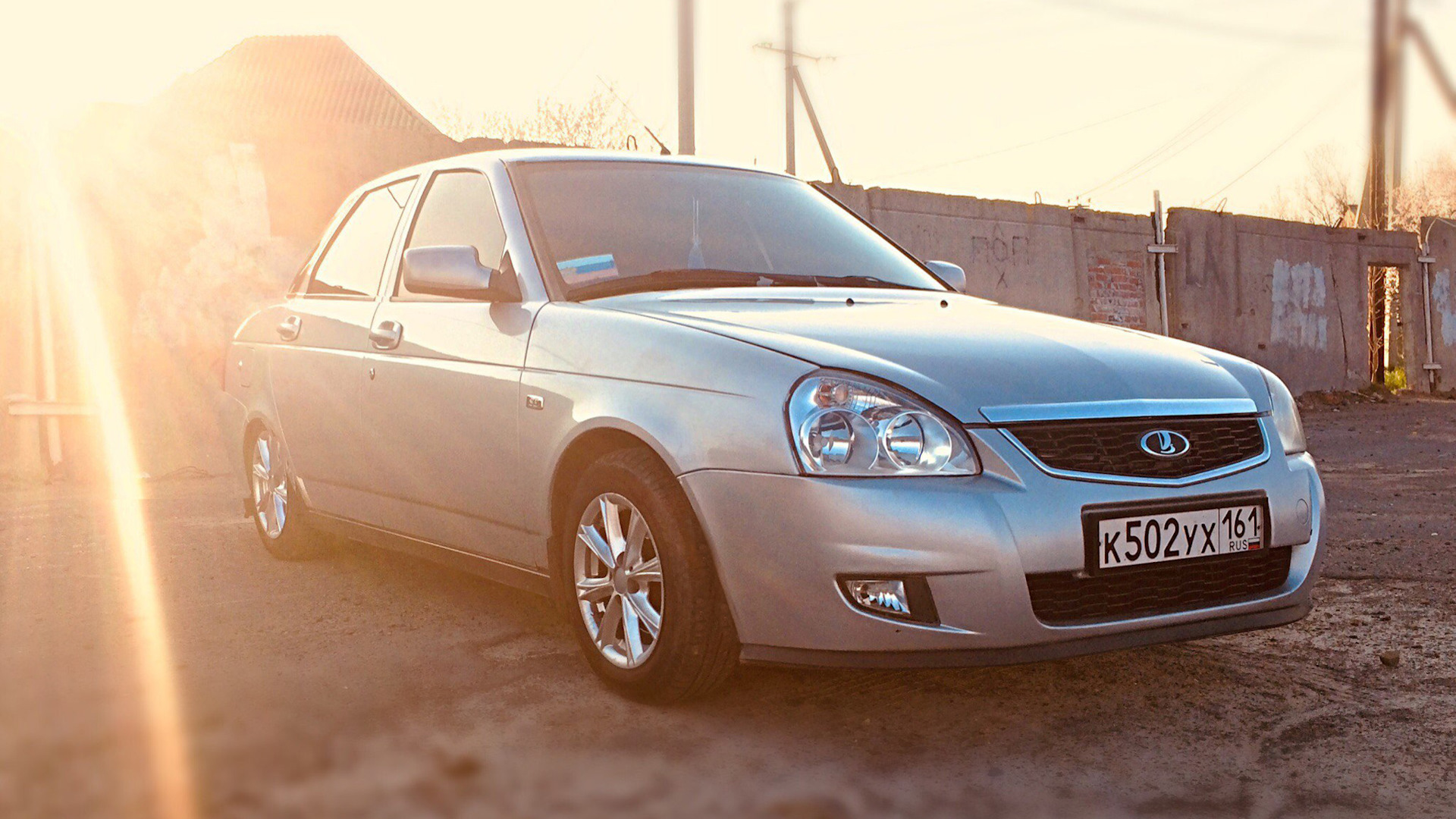 Lada Приора седан 1.6 бензиновый 2011 | KOSMOS на DRIVE2