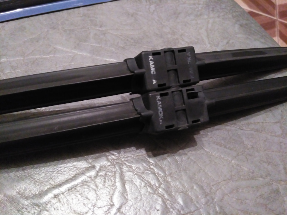 Замена резинок в щетках стеклоочистителя — Opel Astra H, 1,7 л, 2004 ...