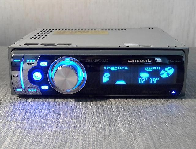 Pioneer CDプレーヤー DEH-P710 WMA/MP3/AAC 切れ