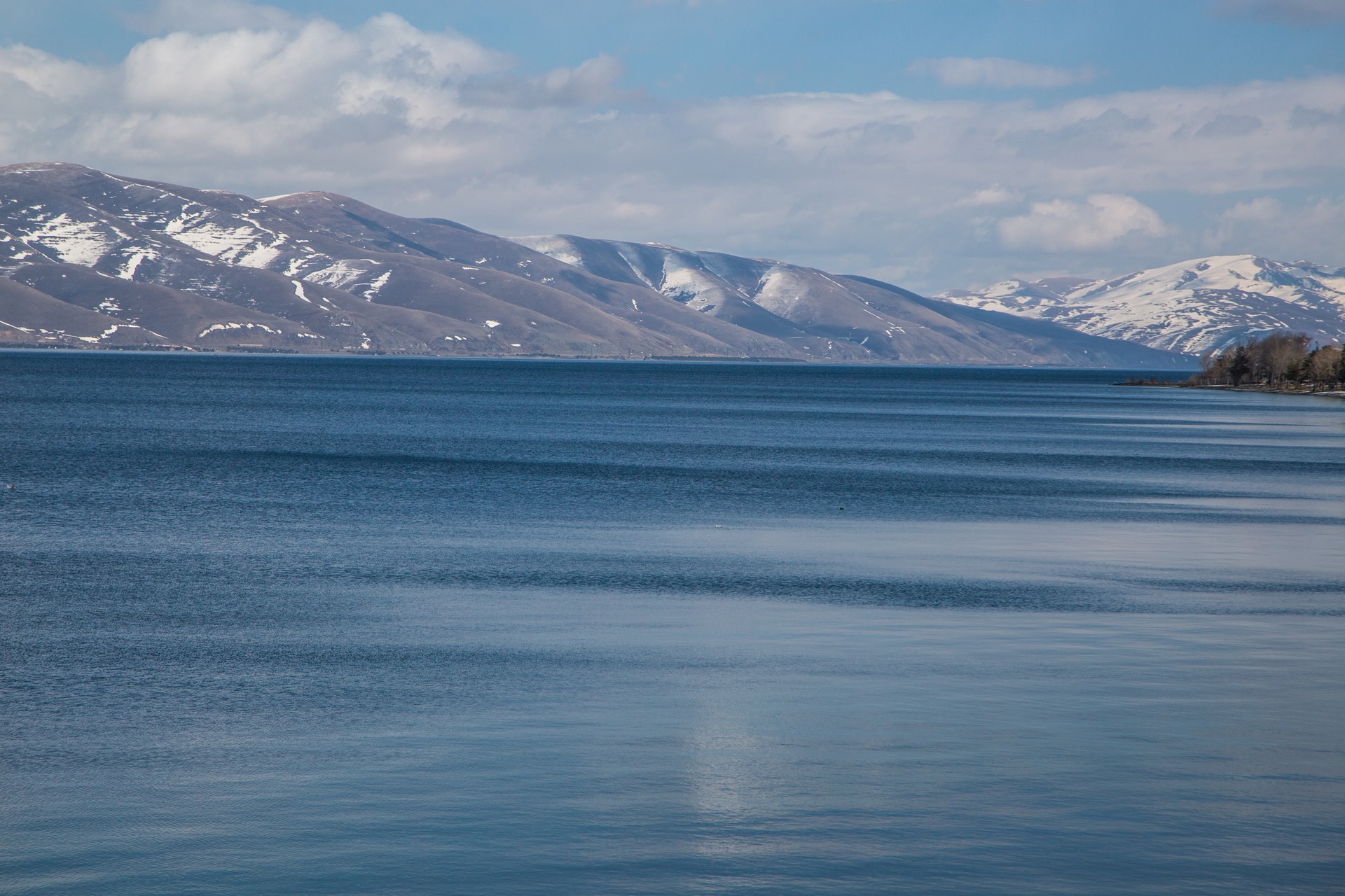 Запрудное озеро Севан