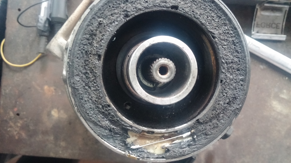 припаянная перемычка — KIA Sorento (2G)