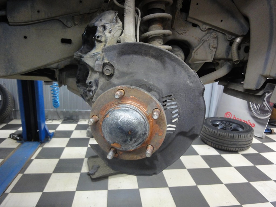 Lexus LX-570. Brembo-GT. Замена роторов и тормозных колодок ...